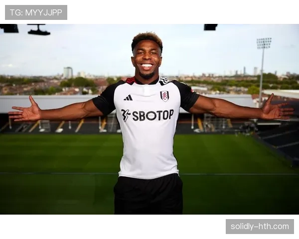 阿达玛·特劳雷闪耀英超，助球队强势冲击前四