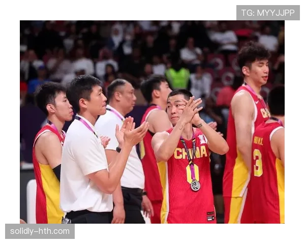 韩国国家队力克强敌勇夺亚洲杯亚军，团结拼搏展现强大实力